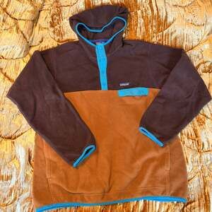 Patagonia Brown color block with teal blue trim snap t hoody pullover men’s L
